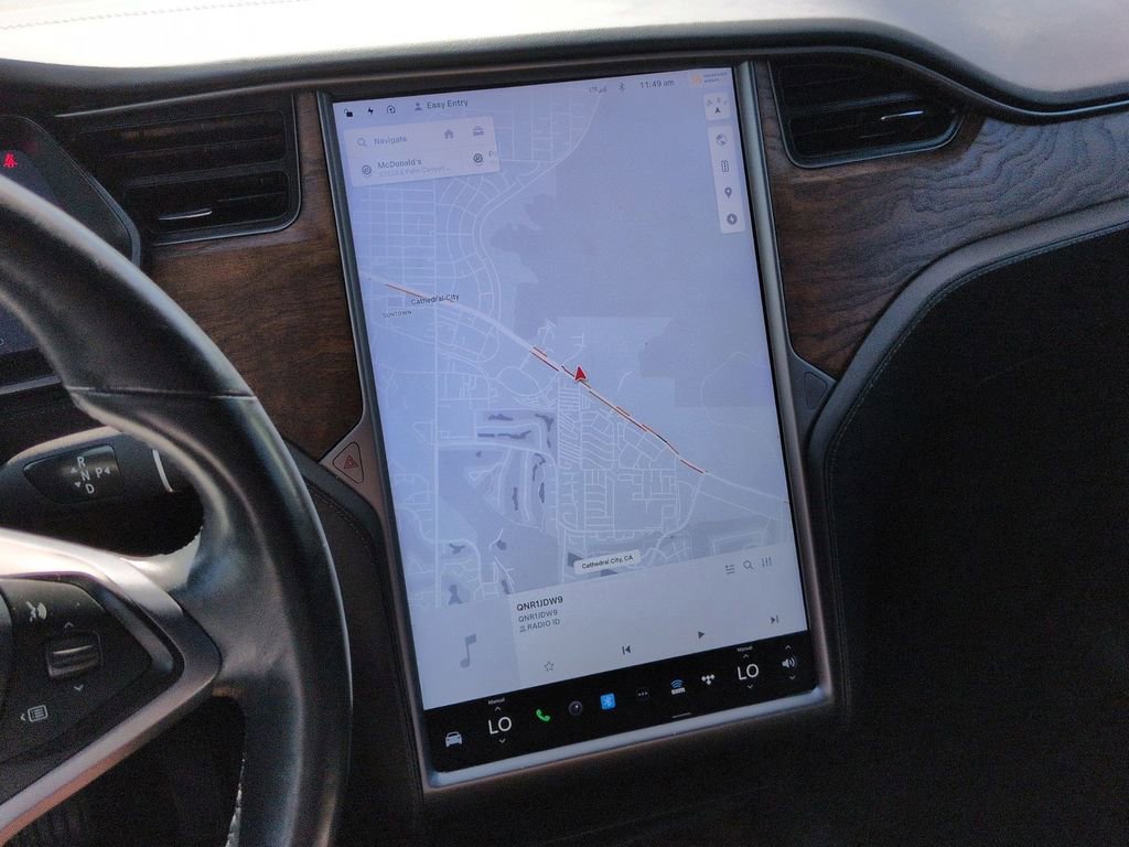 Used 2020 Tesla Model X Long Range image 13