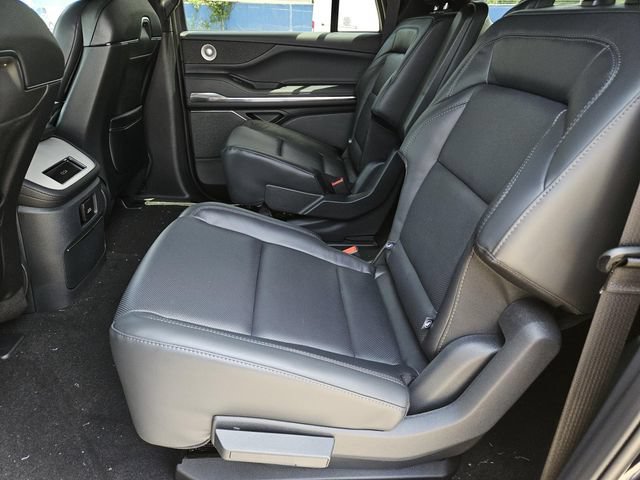New 2026 Lincoln Navigator L Reserve w/ Jet Appearance Package AWD/4WD image 22
