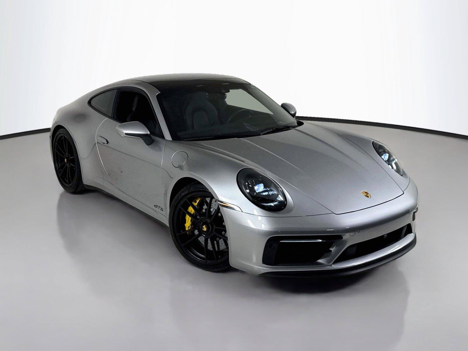 Used 2024 Porsche 911 Carrera GTS w/ Premium Package RWD image 39