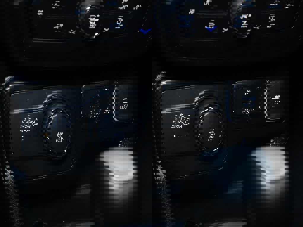 Used 2023 Jeep Renegade Limited image 25