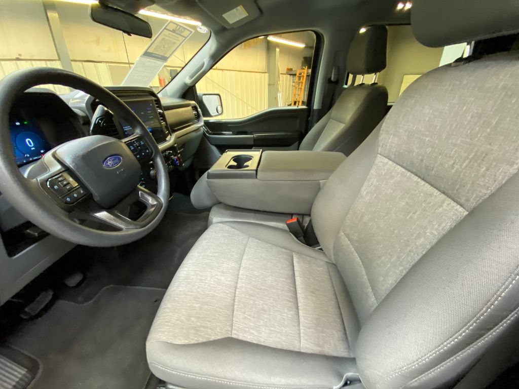 Used 2025 Ford F150 XLT AWD/4WD image 22