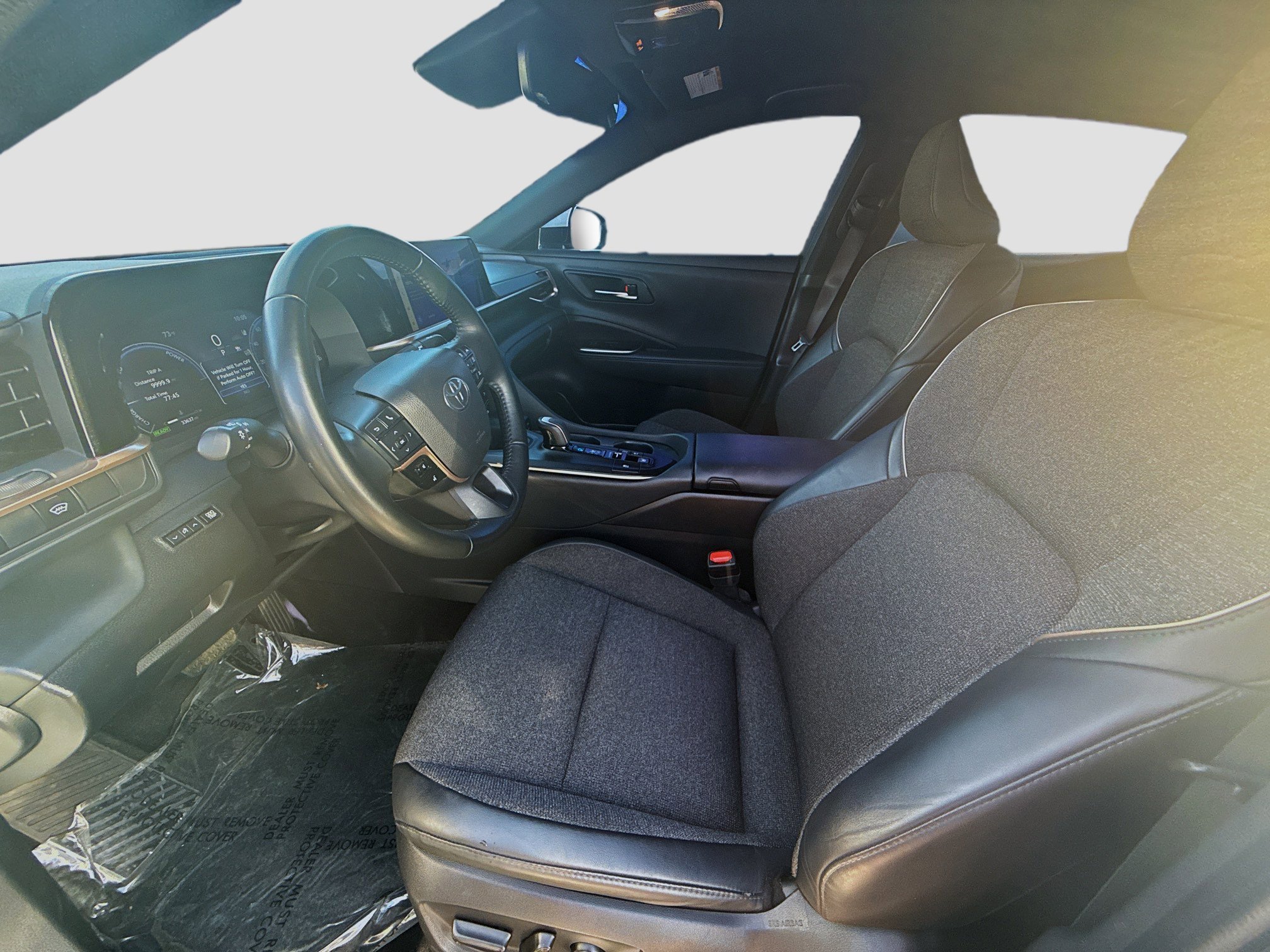 Used 2023 Toyota Crown XLE image 17