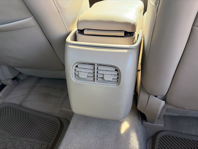 Used 2010 Buick Lucerne CXL w/ Driver Confidence Package FWD image 44