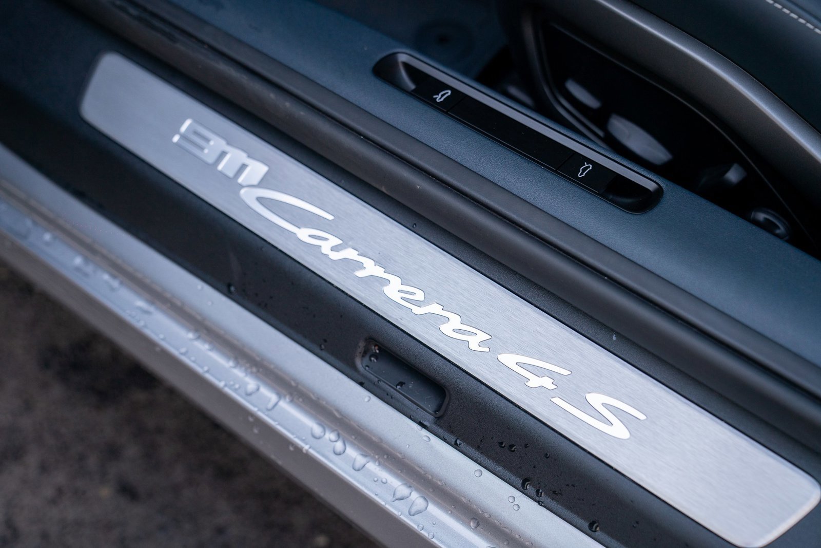 Certified 2024 Porsche 911 Carrera 4S image 12