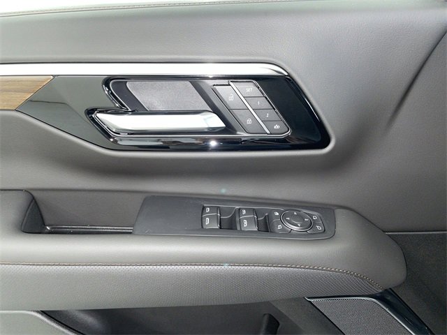 New 2026 Chevrolet Suburban High Country image 27