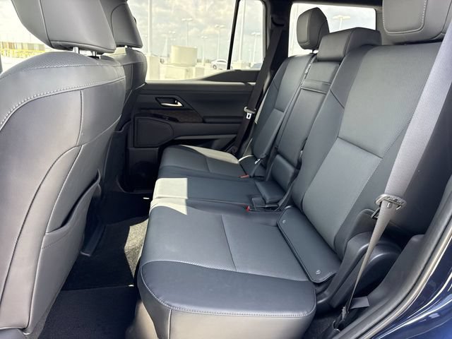 Certified 2025 Lexus GX 550 w/ Cold Area Package AWD/4WD image 23