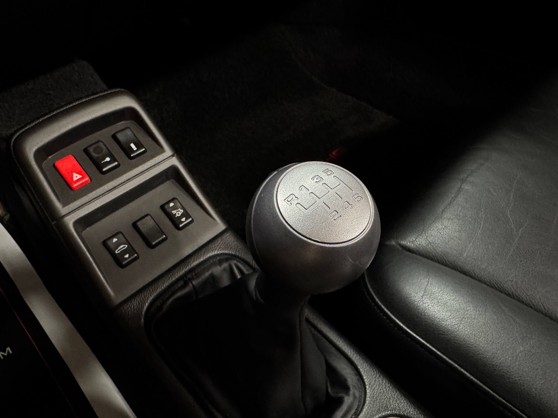 Used 1998 Porsche 911 Carrera RWD image 61