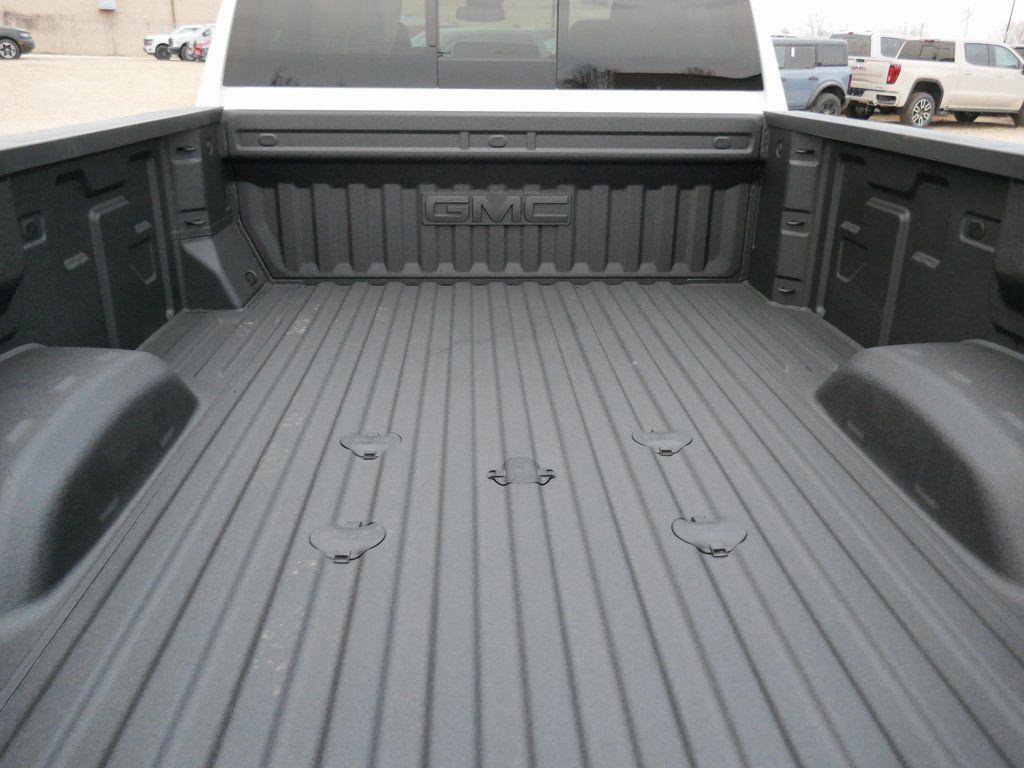 New 2026 GMC Sierra 3500 SLT w/ SLT Premium Package AWD/4WD image 6