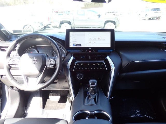 Certified 2024 Toyota Venza XLE image 20