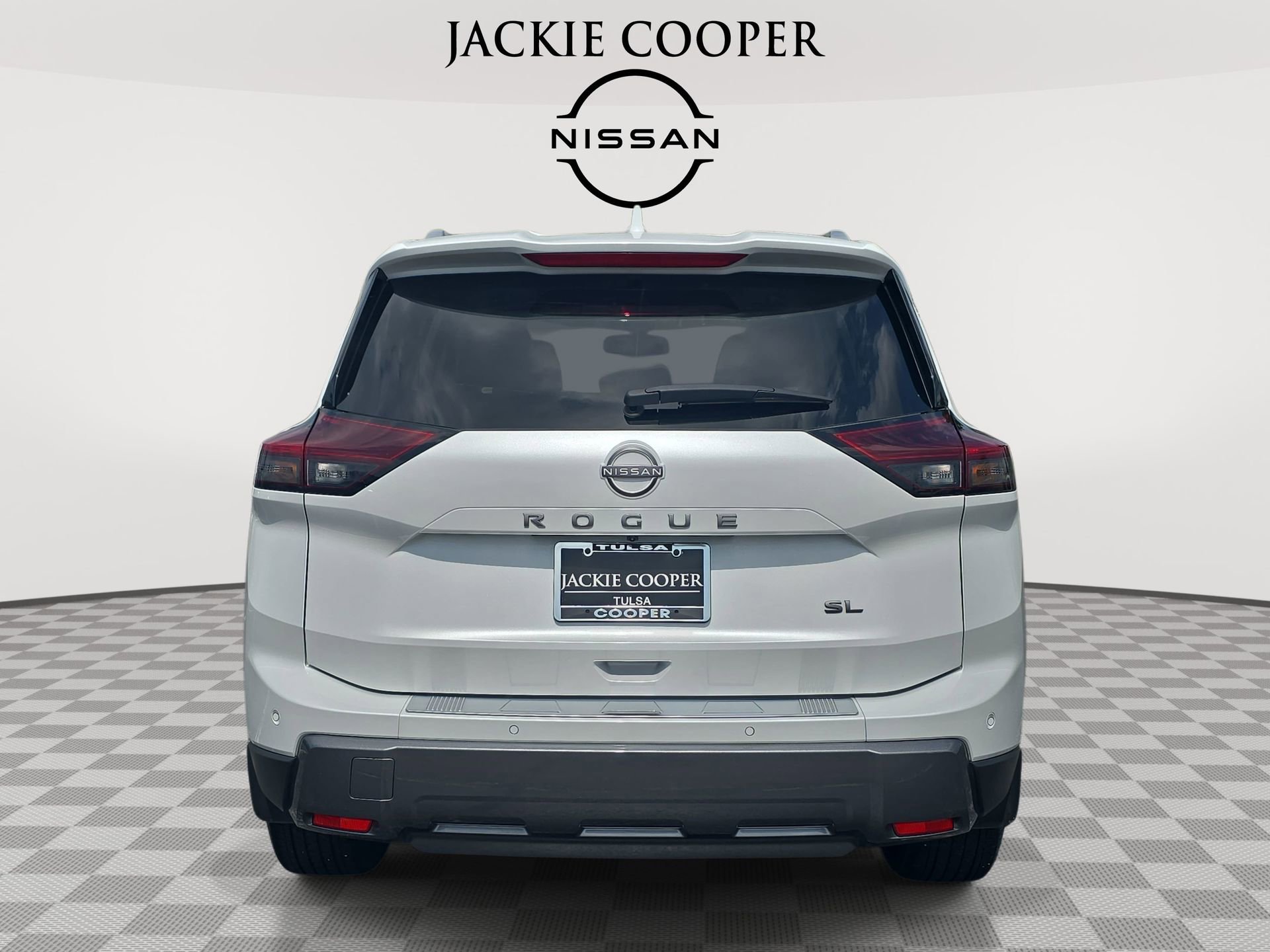 Used 2024 Nissan Rogue SL w/ SL Premium Package FWD image 6