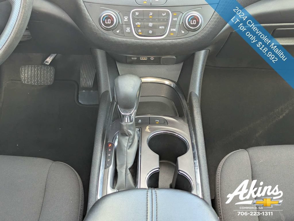 Used 2024 Chevrolet Malibu LT FWD image 17