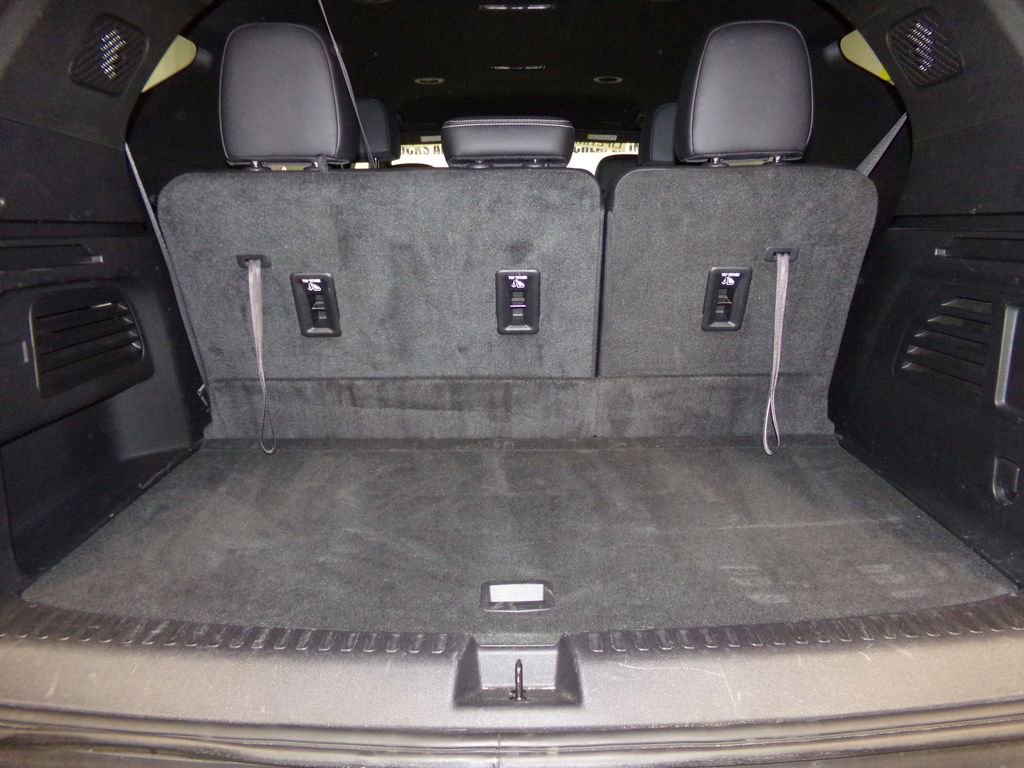 Used 2025 Chevrolet Traverse LT image 29