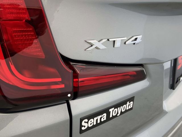 Used 2025 Cadillac XT4 Premium Luxury image 10