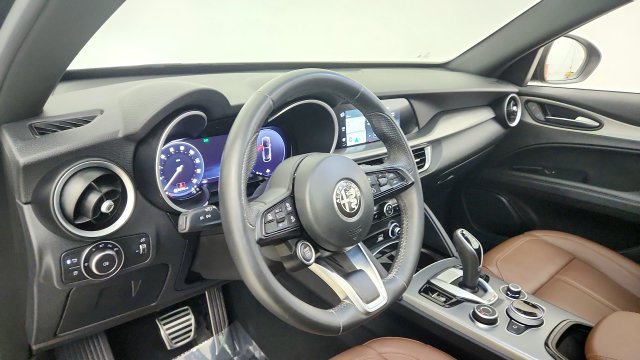 Used 2024 Alfa Romeo Stelvio Ti AWD/4WD image 47
