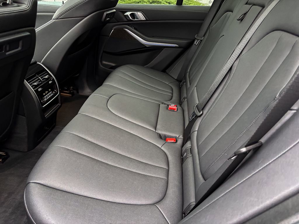 Certified 2022 BMW X5 xDrive40i w/ Premium Package image 42