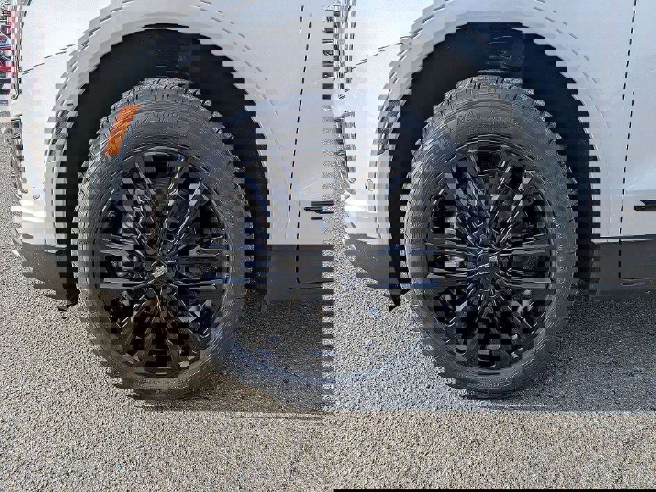 New 2026 Cadillac XT5 Premium Luxury w/ LPO, ONYX Package image 10