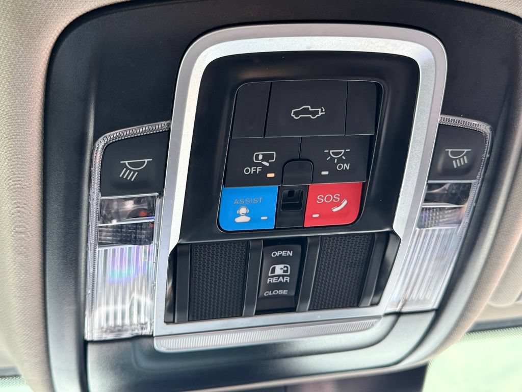Used 2024 RAM 2500 Laramie w/ Safety Group AWD/4WD image 30