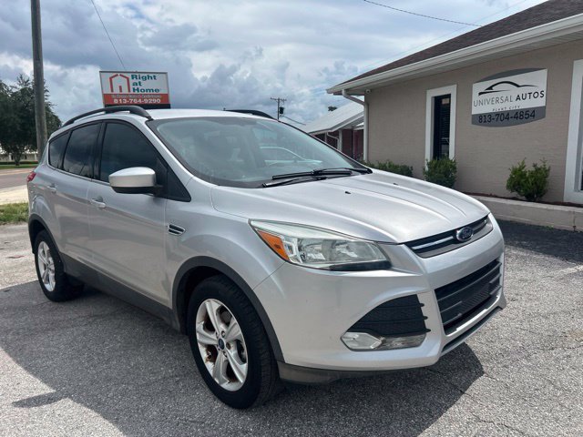 Used 2016 Ford Escape SE w/ Equipment Group 201A FWD image 3