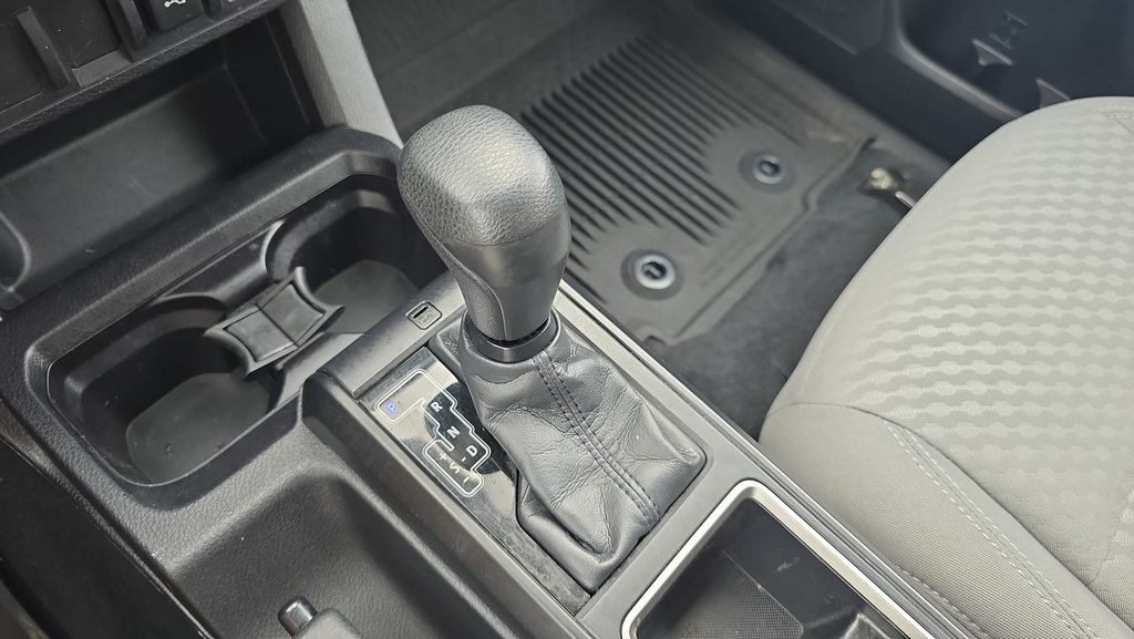 Used 2021 Toyota Tacoma SR AWD/4WD image 21