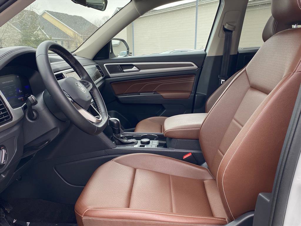 Used 2022 Volkswagen Atlas SE w/ Panoramic Sunroof Package image 13