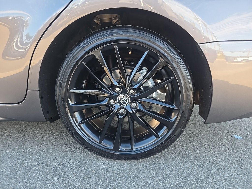 Used 2023 Toyota Camry XSE image 10