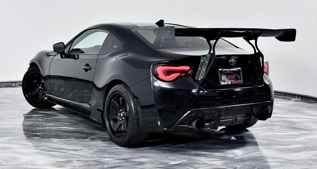 Used 2020 Toyota 86 RWD image 11