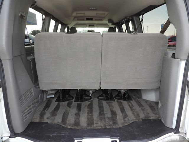 Used 2018 Chevrolet Express 3500 LT w/ LT Preferred Equipment Group RWD image 12