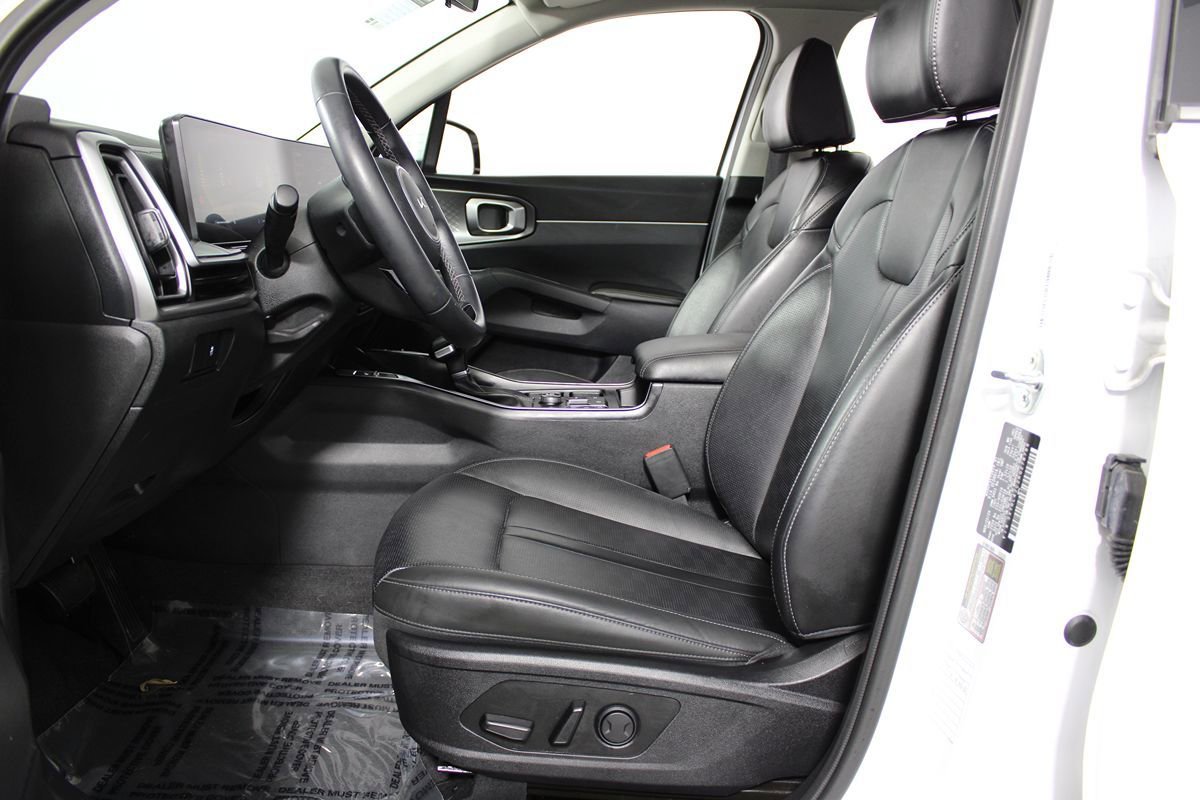 Used 2024 Kia Sorento S FWD image 27