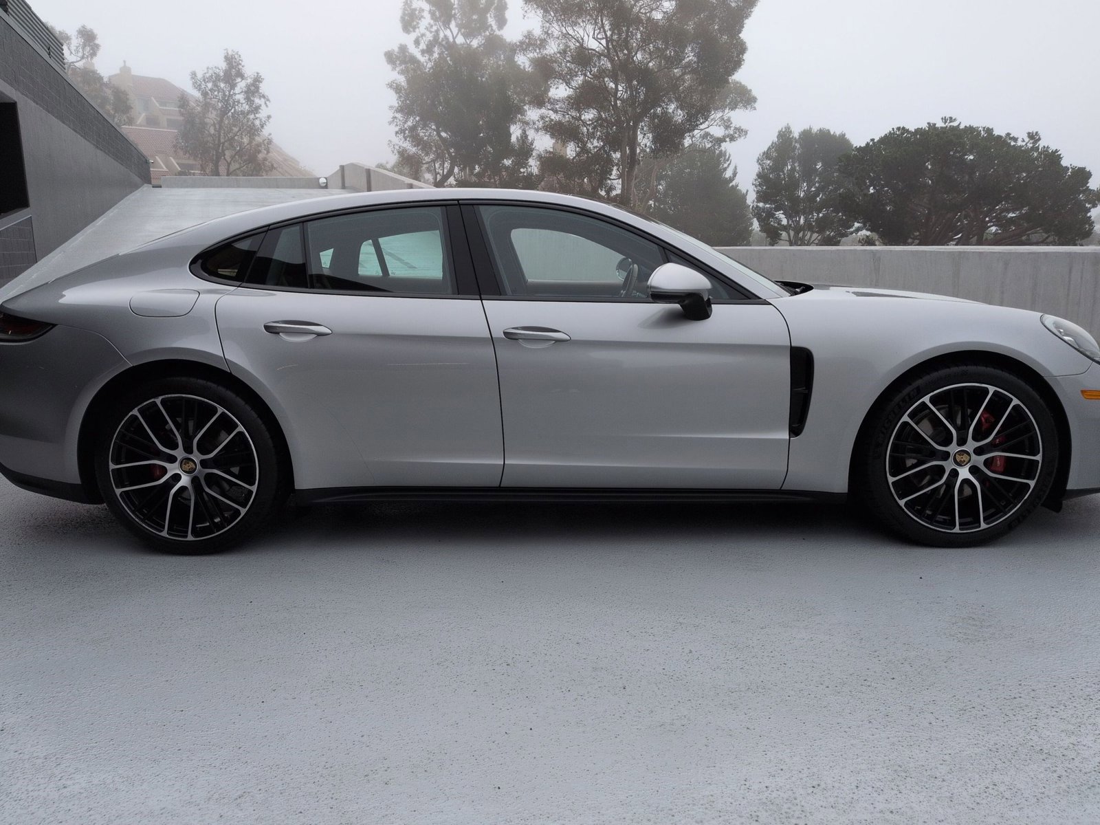 Certified 2022 Porsche Panamera 4S image 8