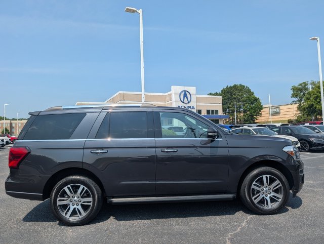 Used 2024 Ford Expedition Limited AWD/4WD image 9