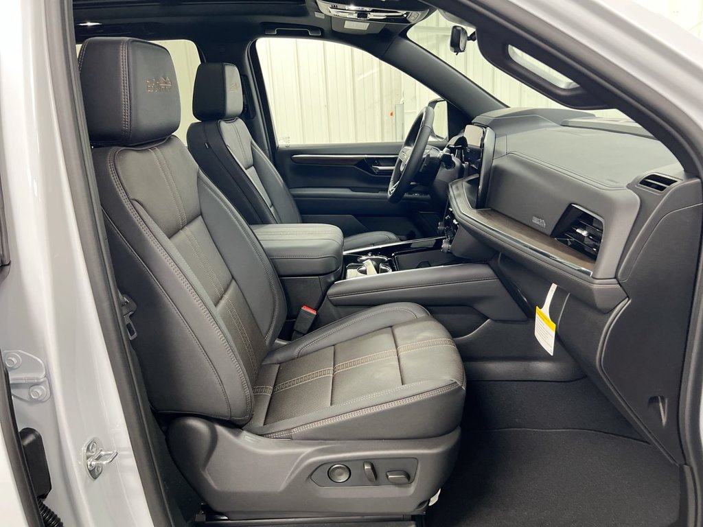 New 2026 Chevrolet Tahoe High Country AWD/4WD image 18