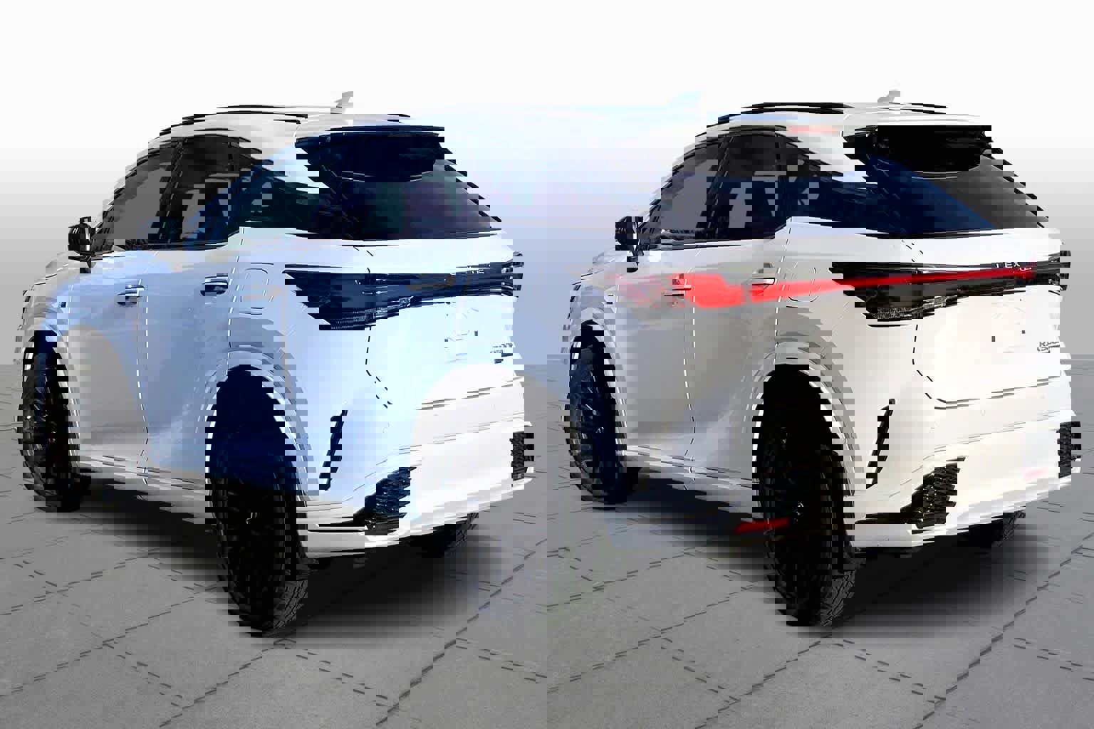 Certified 2023 Lexus RX 500h F Sport w/ Accessory Package (2T) image 12