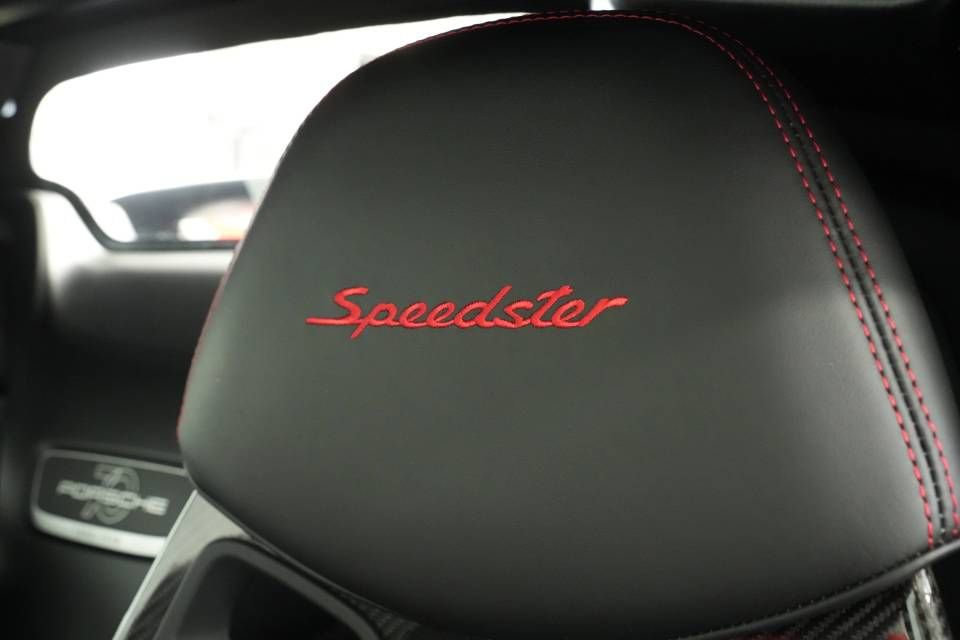 Certified 2019 Porsche 911 Speedster image 36