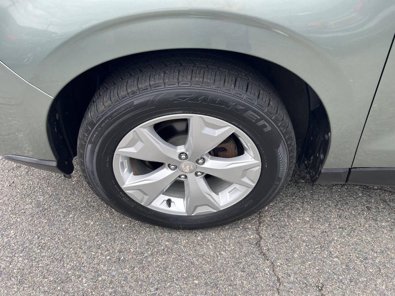 Used 2014 Subaru Forester 2.5i Premium w/ All-Weather Package AWD/4WD image 15