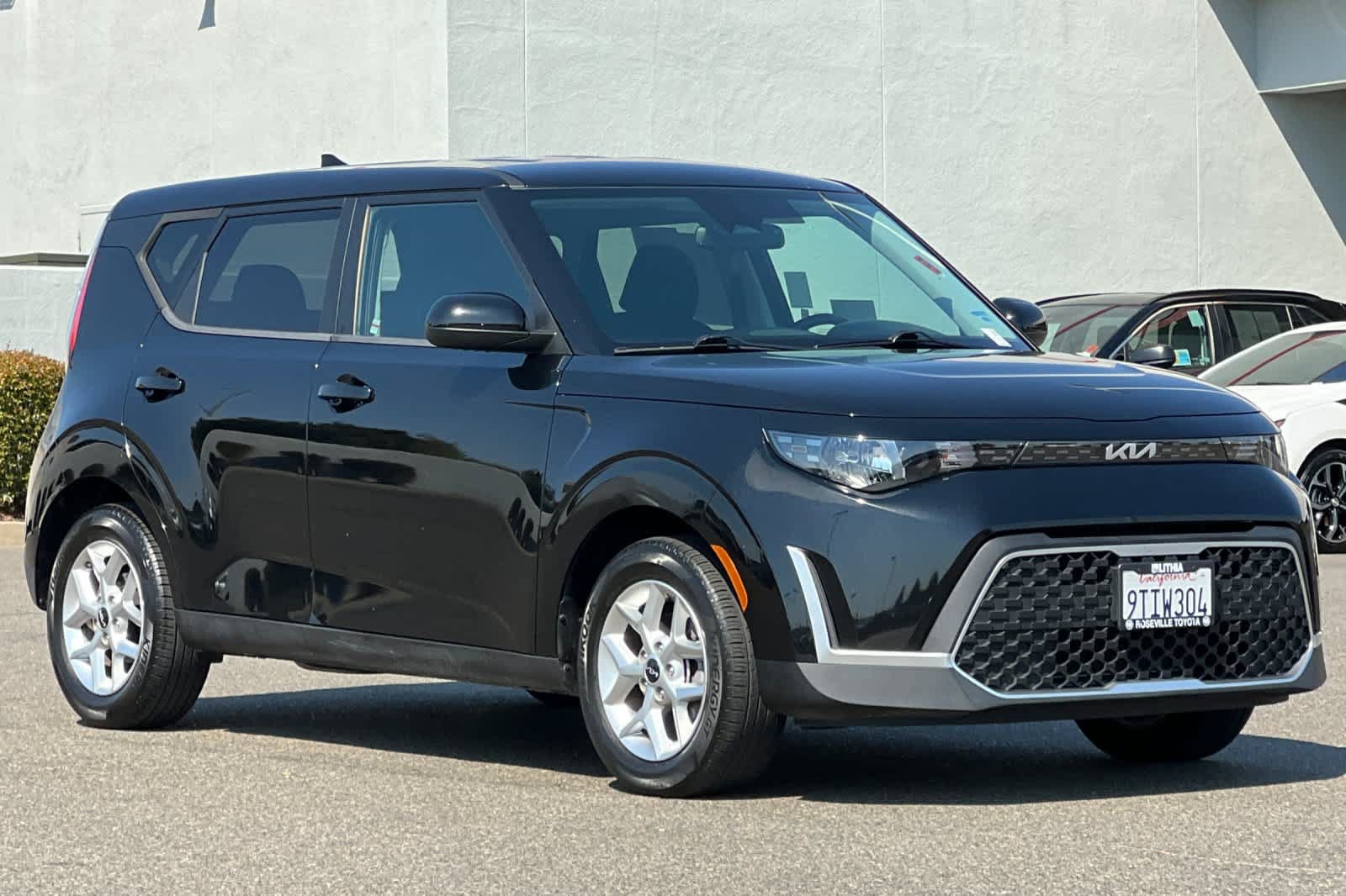 Used 2024 Kia Soul LX w/ Option Group 015 FWD image 5