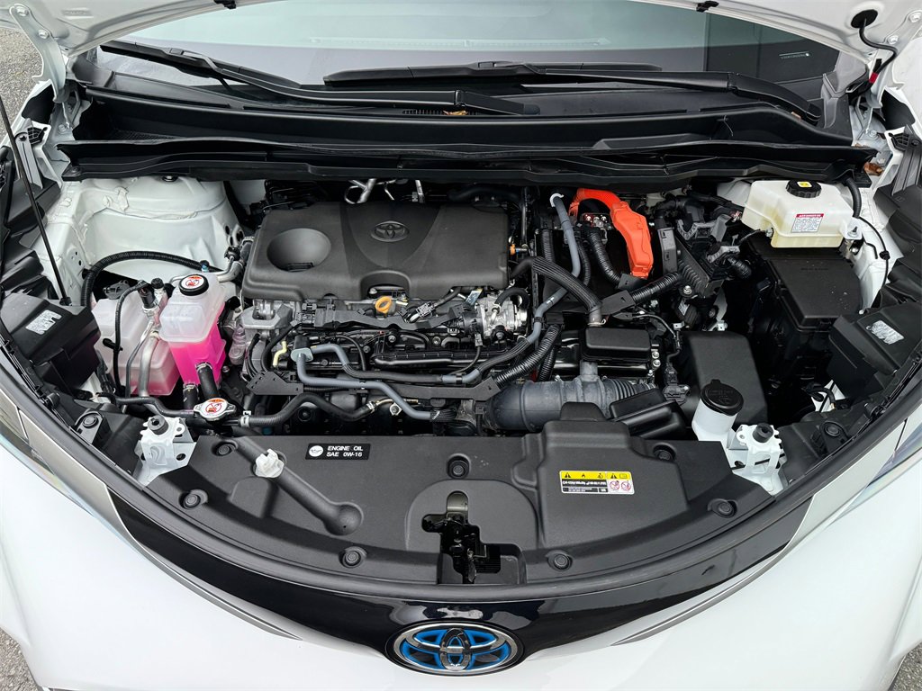 Certified 2024 Toyota Sienna XSE image 22