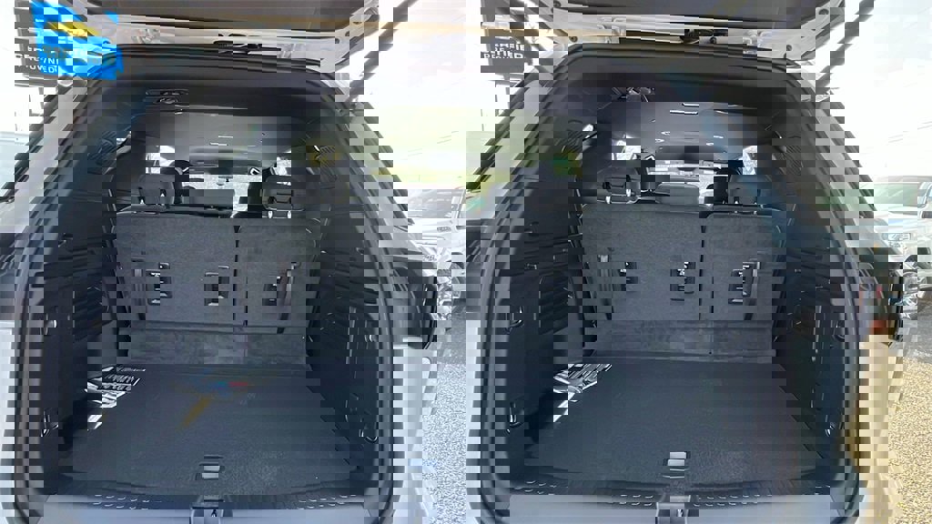 New 2026 Chevrolet Traverse LT image 10