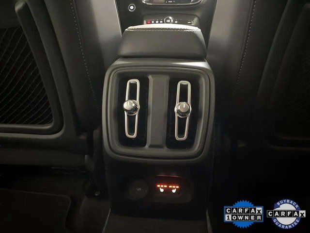Used 2025 Volvo XC40 B5 Core image 75