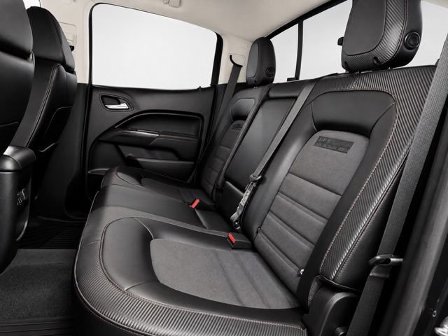 Used 2018 GMC Canyon All Terrain w/ Trailering Package AWD/4WD image 17