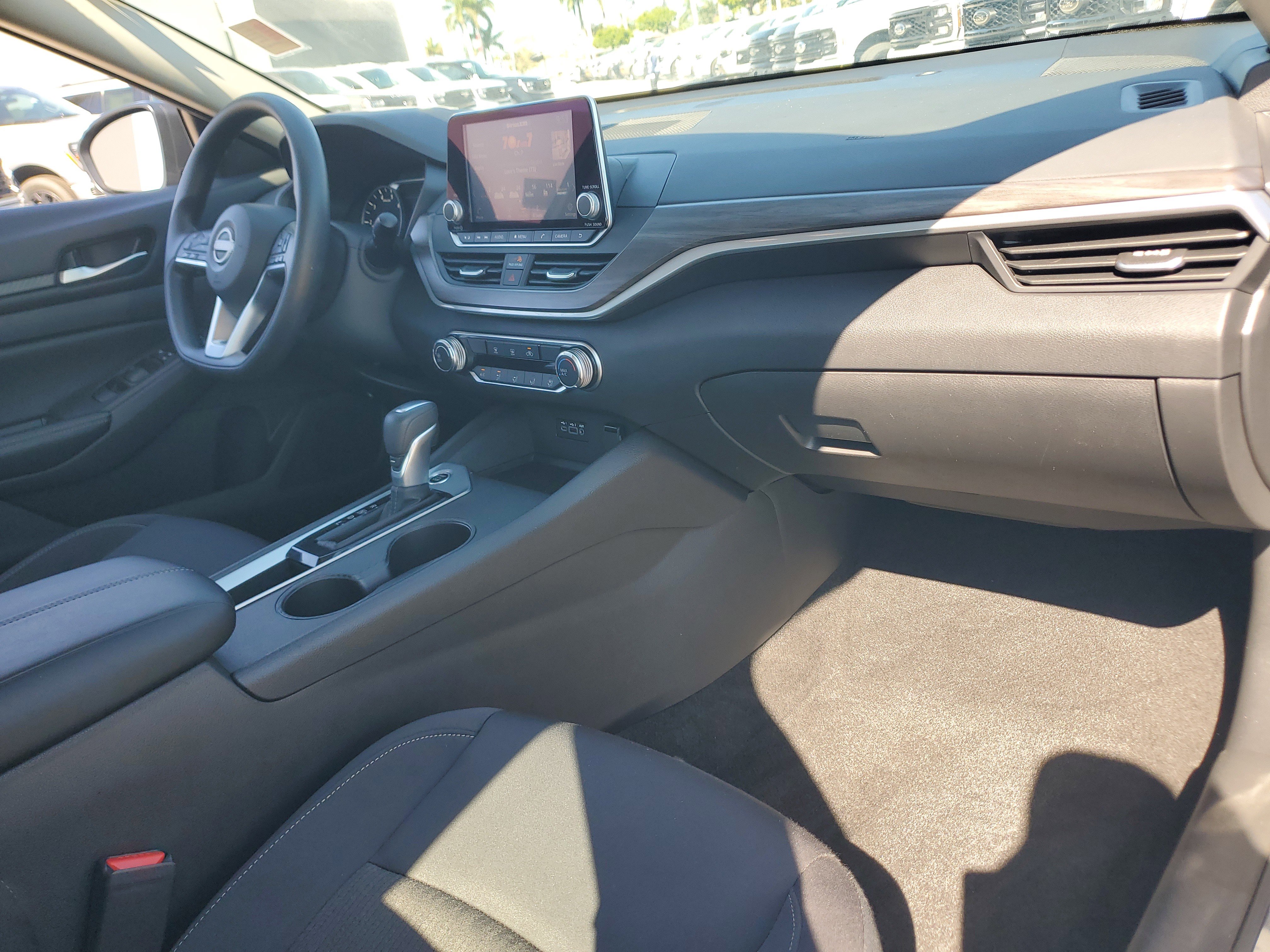 Certified 2025 Nissan Altima 2.5 SV image 16