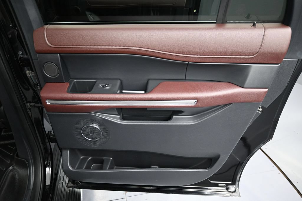 Used 2022 Ford Expedition Max Limited AWD/4WD image 28