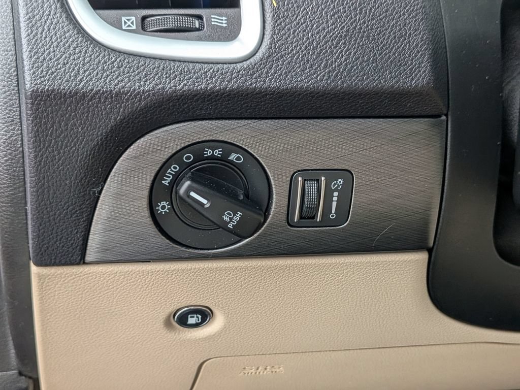 Used 2019 Dodge Durango Citadel RWD image 19