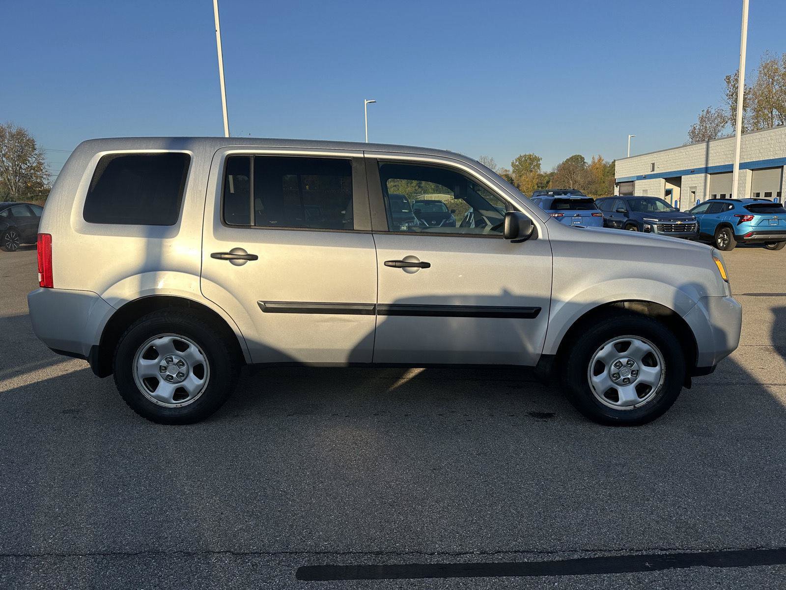 Used 2011 Honda Pilot LX image 6