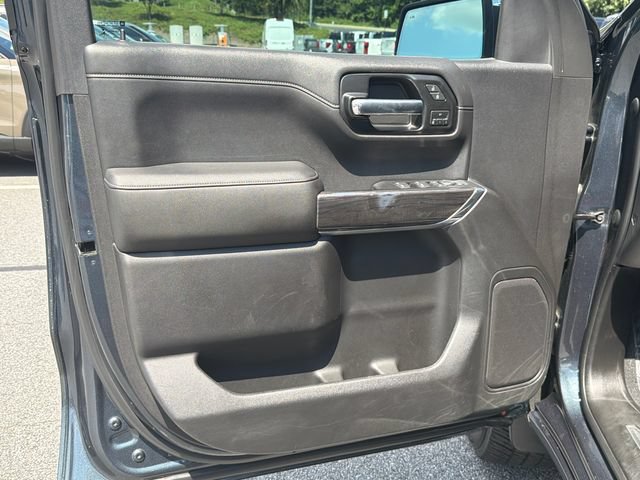 Used 2019 Chevrolet Silverado 1500 LTZ AWD/4WD image 12