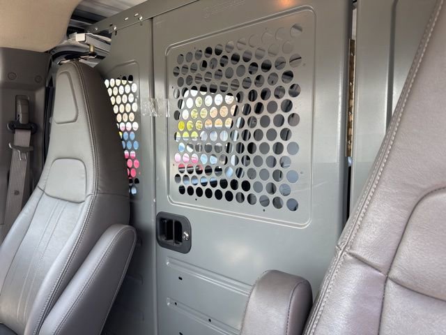 Used 2016 GMC Savana 3500 image 16