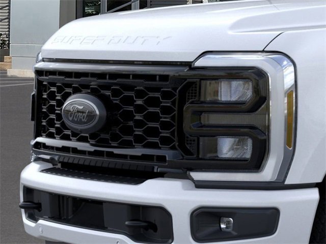 New 2026 Ford F250 Lariat w/ Black Appearance Package image 17