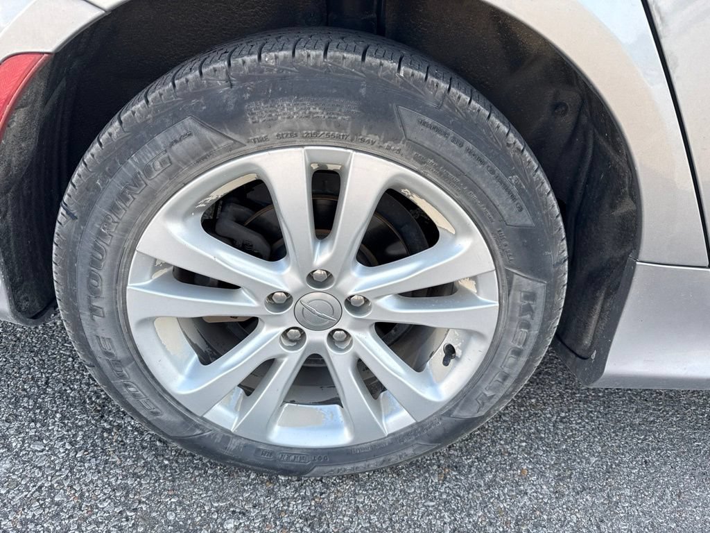 Used 2016 Chrysler 200 Limited FWD image 7