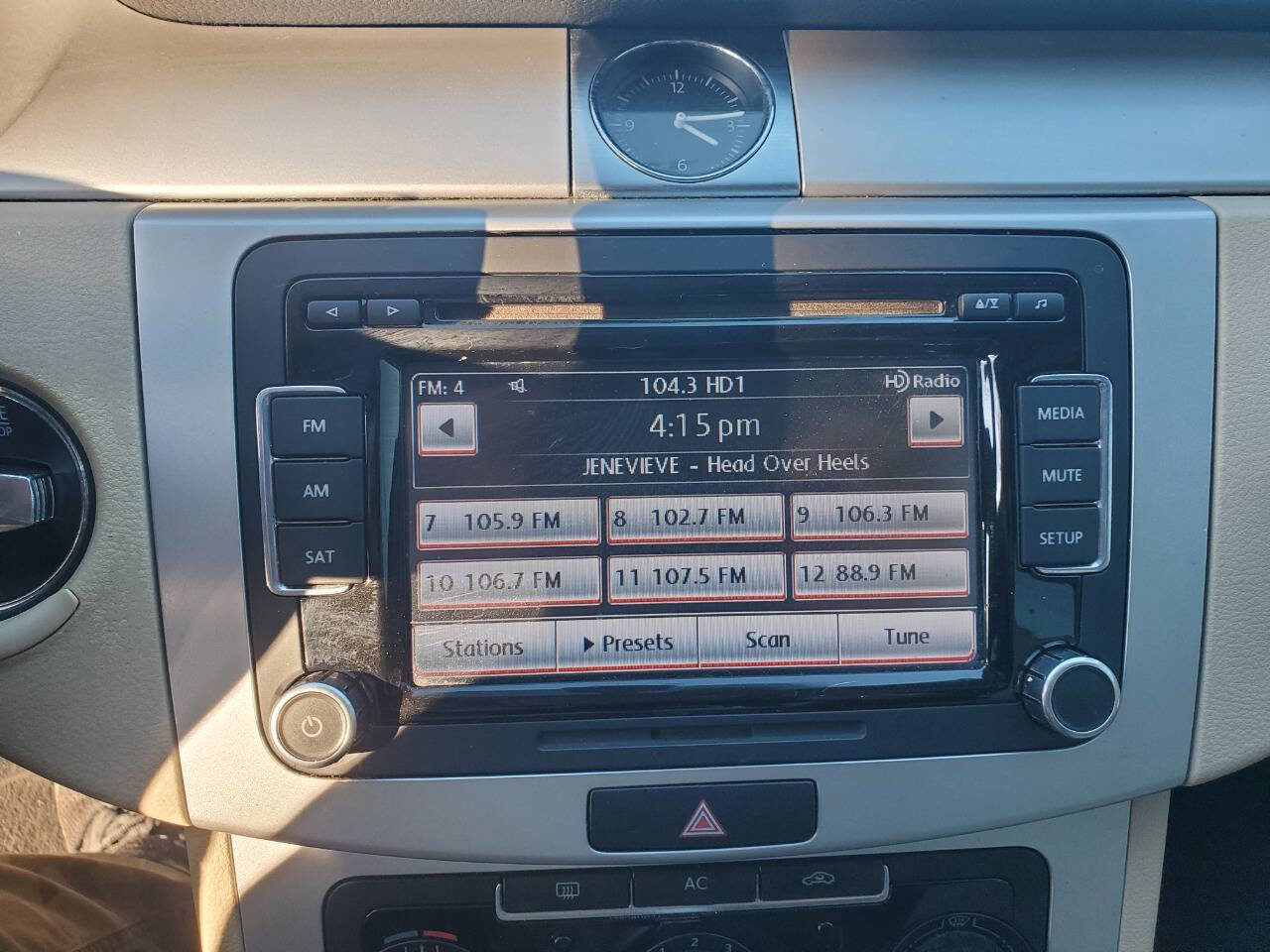 Used 2012 Volkswagen CC Sport image 12