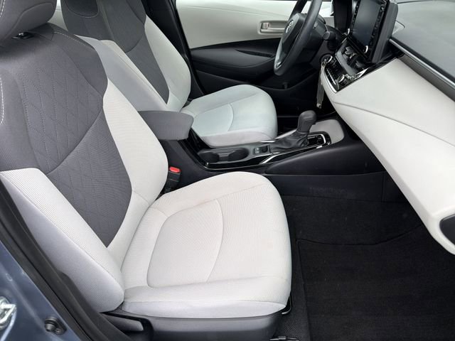 Used 2022 Toyota Corolla LE FWD image 13