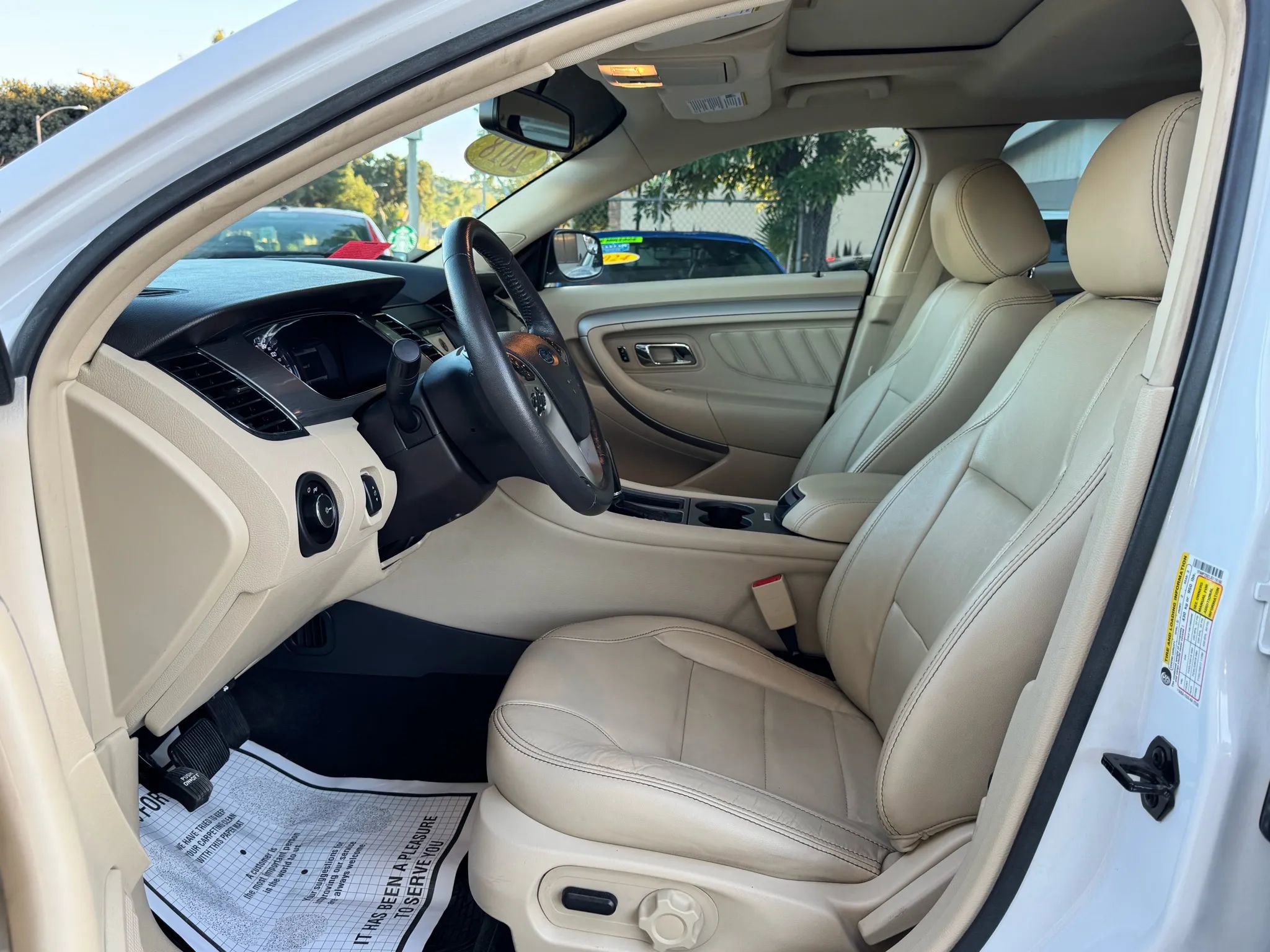Used 2018 Ford Taurus SEL w/ Equipment Group 201A image 32